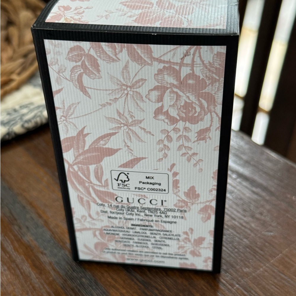 Gucci Bloom Perfume - Picture 3 of 3